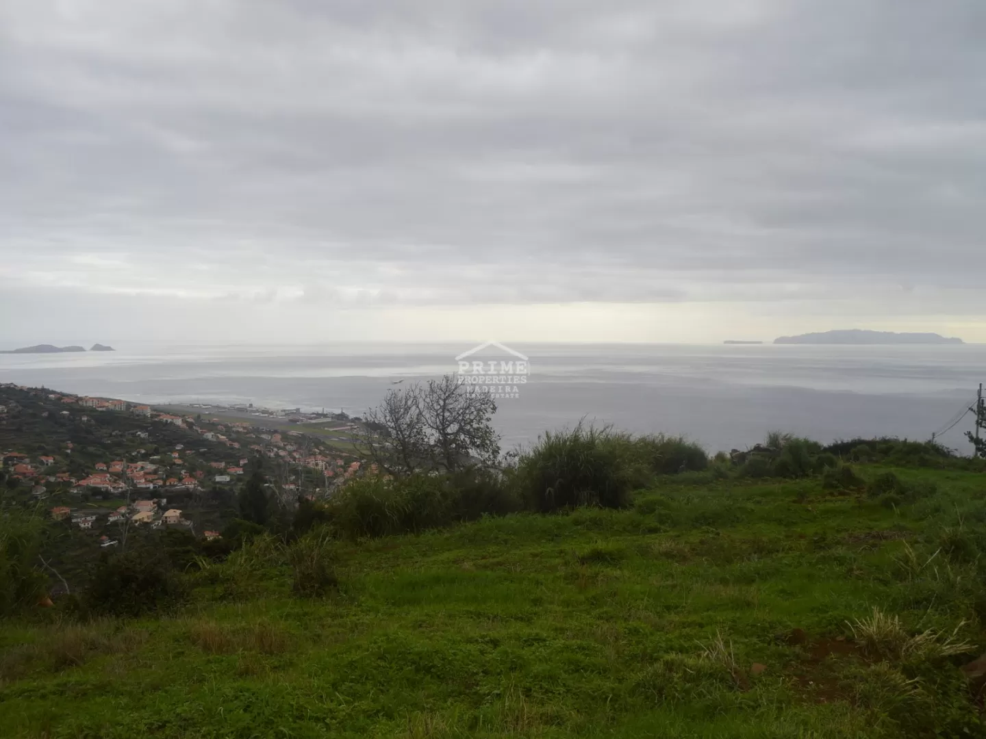 Terreno com 13 000m2 para Venda em Santa Cruz