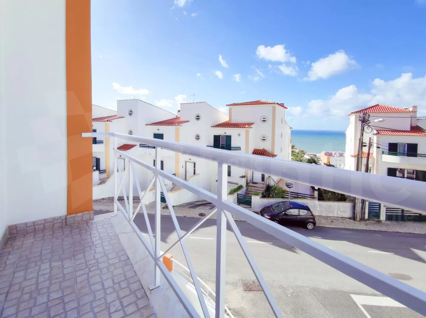 Moradia T3+1 Centro Ericeira Totalmente remodelada com vista de mar.