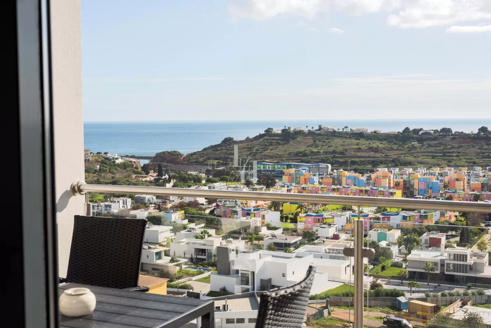 Apartamento T0+1 para venda com piscina e vista mar na Marina de Albufeira