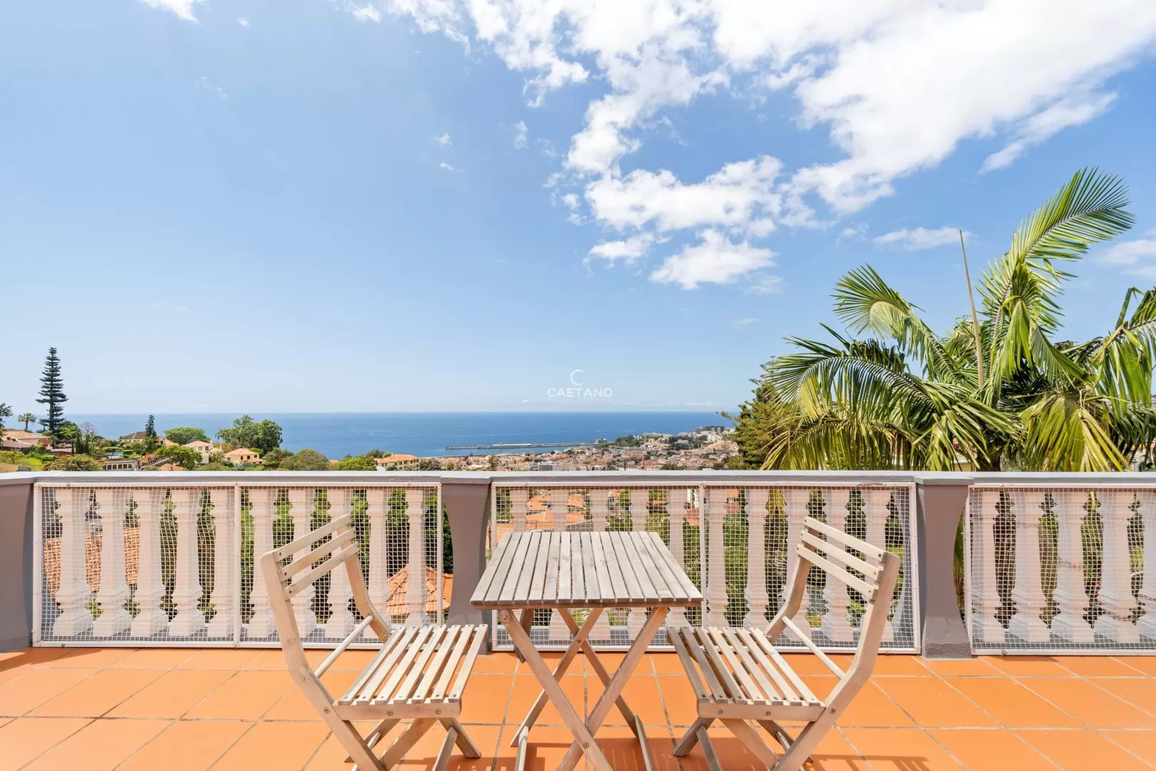 Luxury Historic 6-Bedroom Villa overlooking Funchal Bay