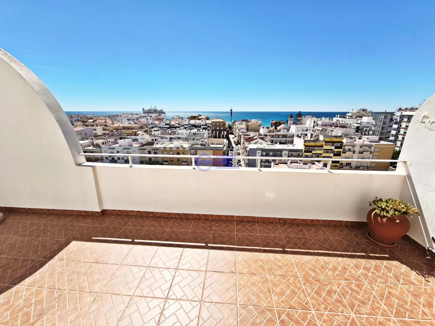 Penthouse com vista mar