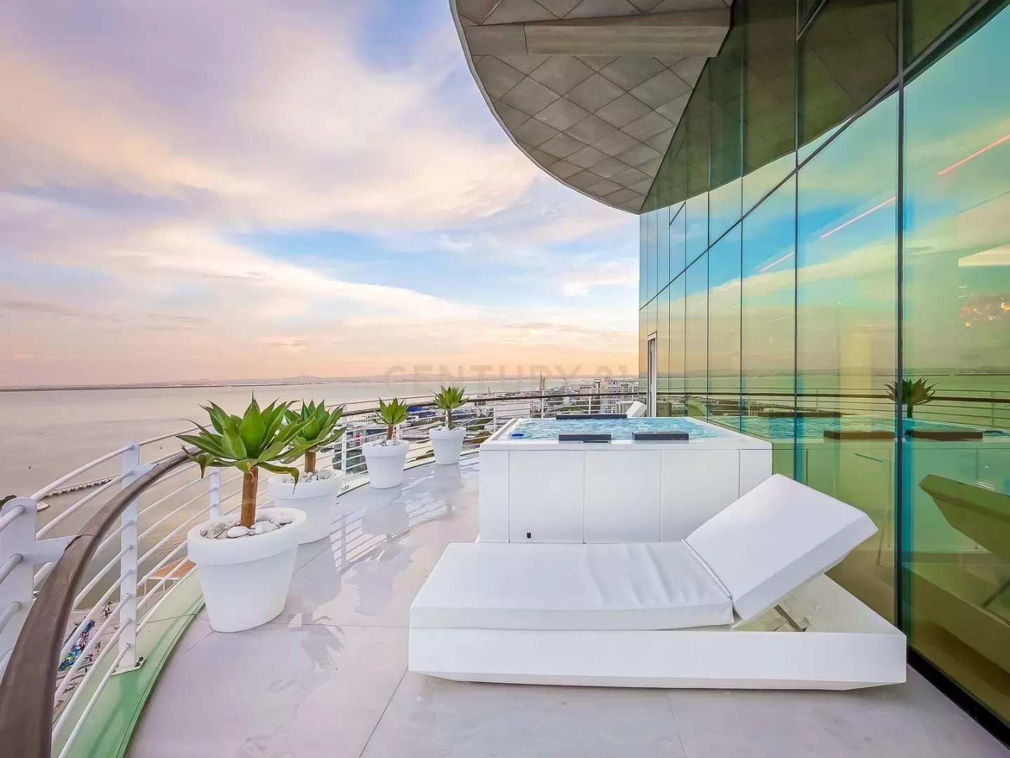 Penthouse T3 Duplex com Vista Panorâmica de Rio ? Parque das Nações