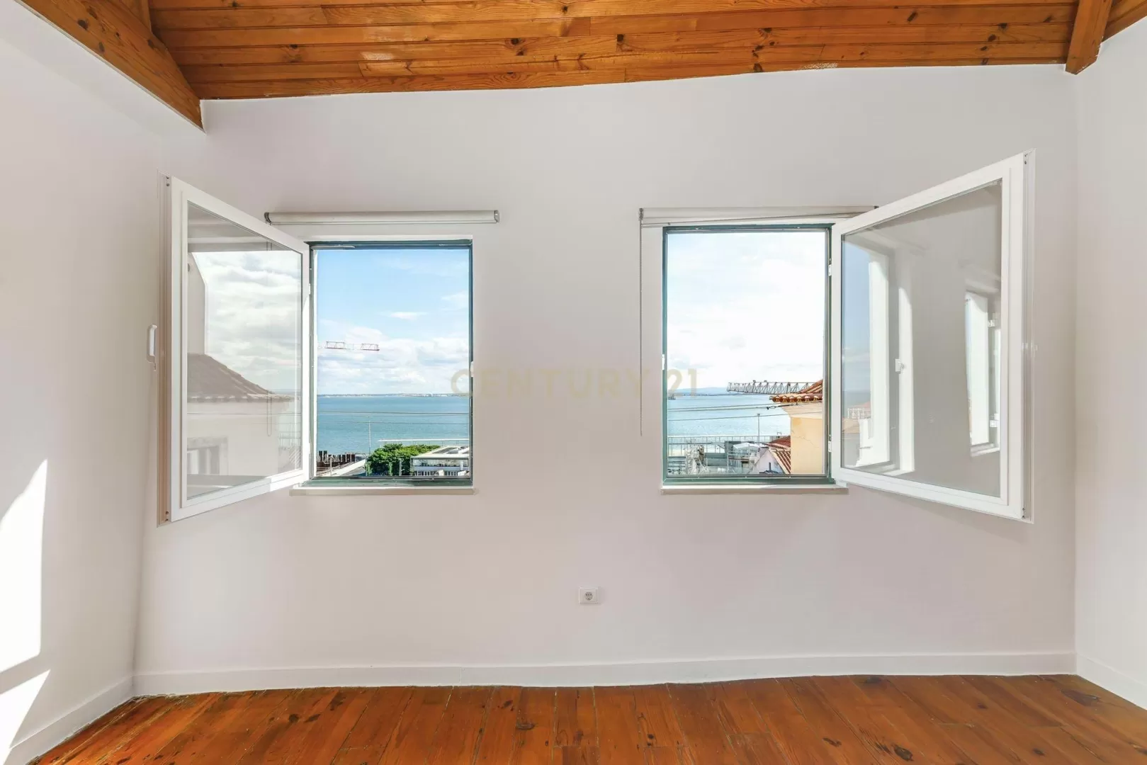 T2 DE CHARME  COM VISTA INCRIVEL SOBRE O RIO - ALFAMA