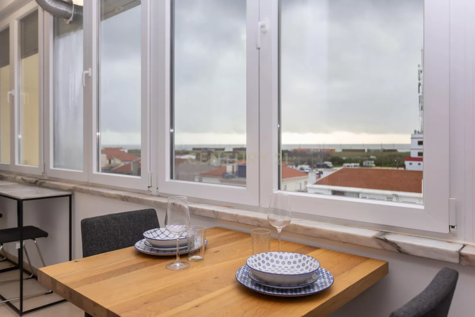 Apartamento T2 totalmente remodelado e vista mar na Costa de Caparica
