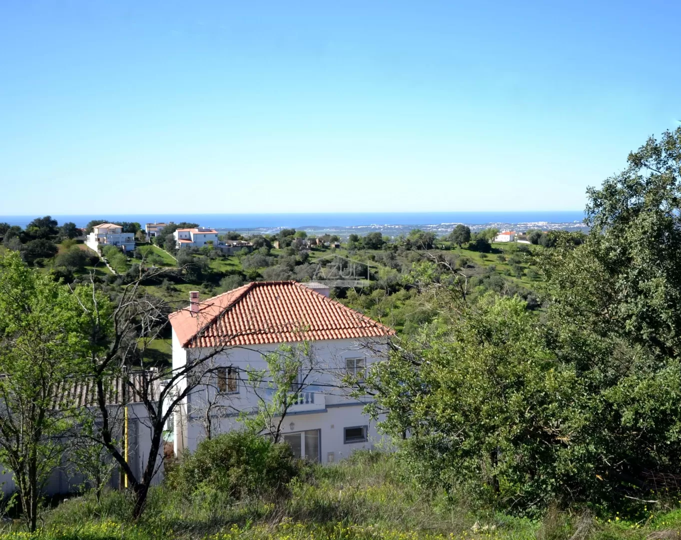 Terreno com Vista Mar e Projecto Aprovado para  Moradia de Luxo + Anexo