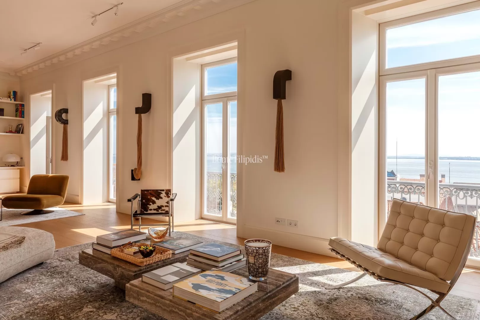 Apartamento T4 com vista para o rio